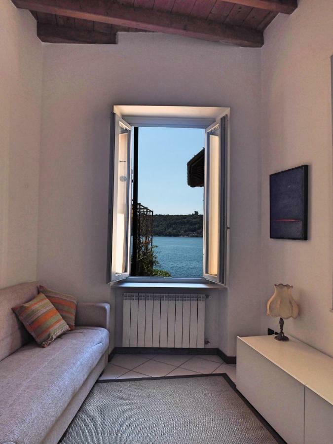 Appartamenti Al Golfo Salo Bagian luar foto