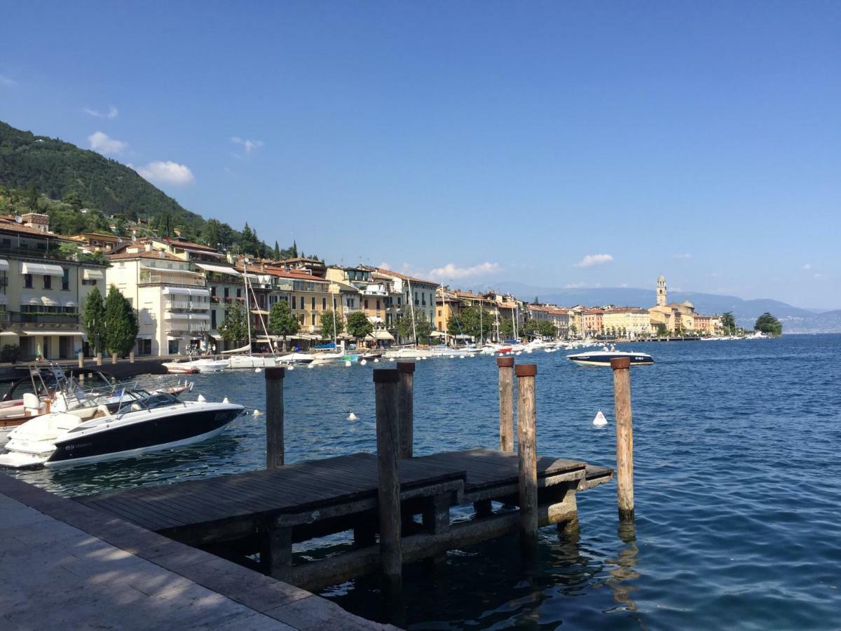 Appartamenti Al Golfo Salo Bagian luar foto