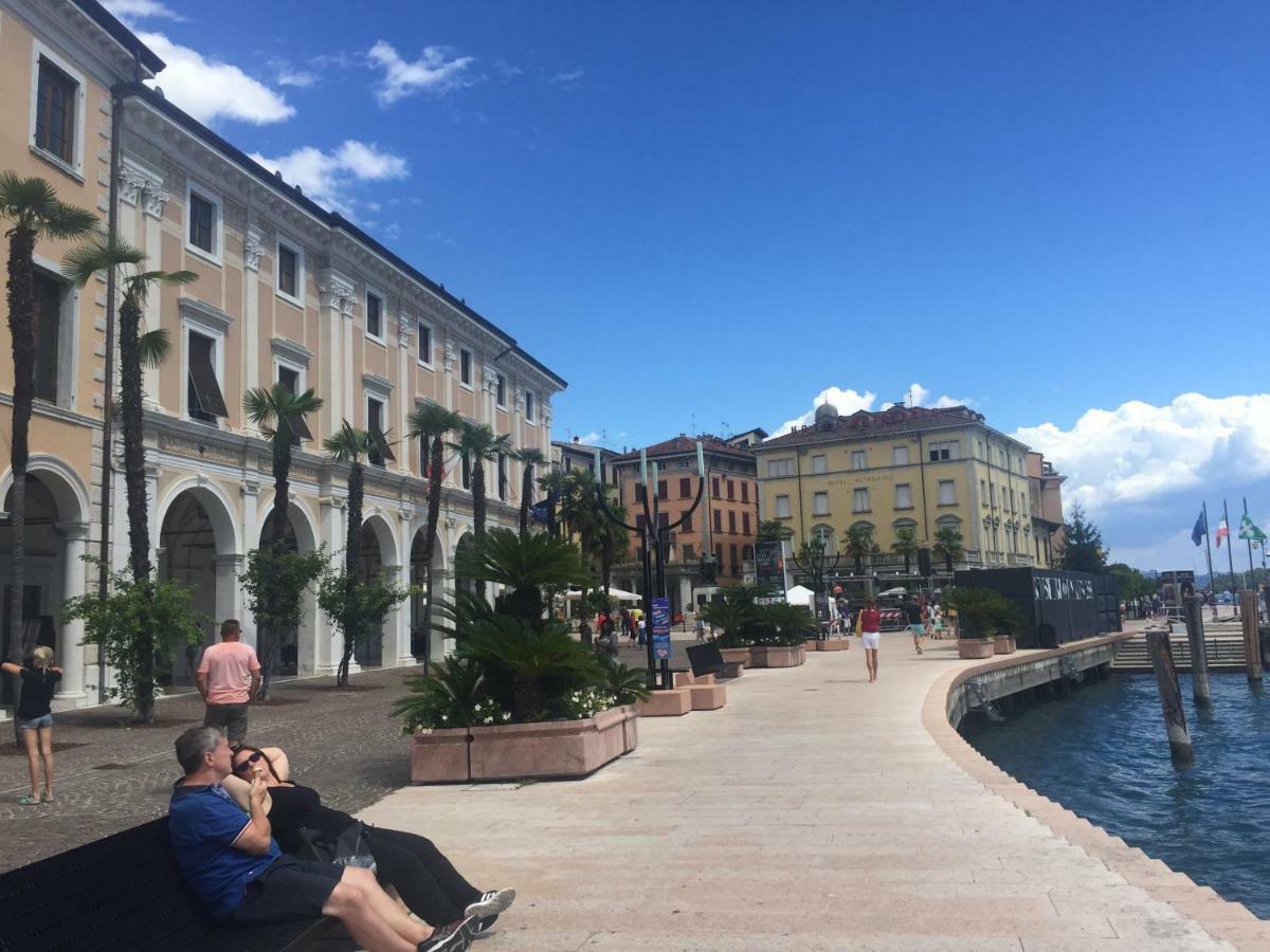 Appartamenti Al Golfo Salo Bagian luar foto