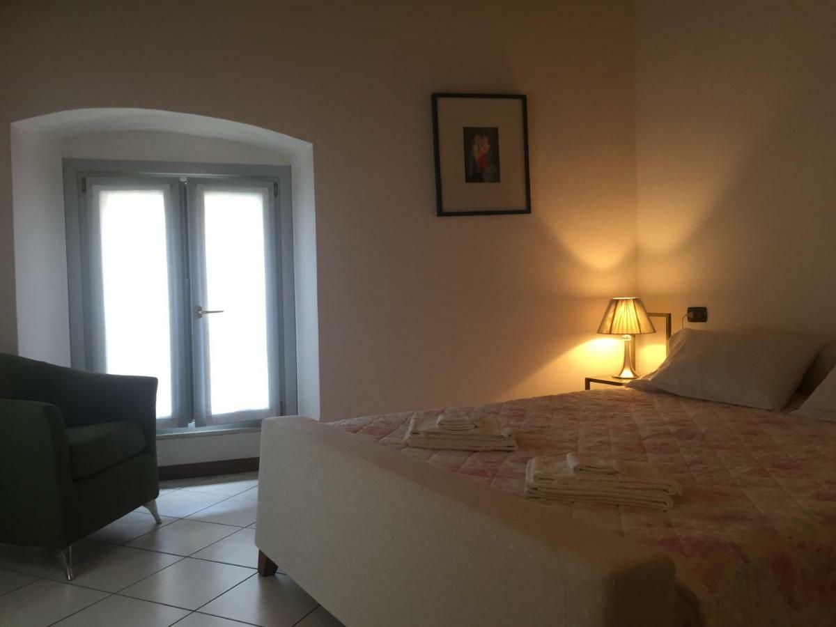 Appartamenti Al Golfo Salo Bagian luar foto