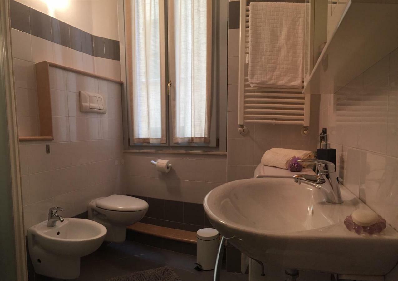 Appartamenti Al Golfo Salo Bagian luar foto